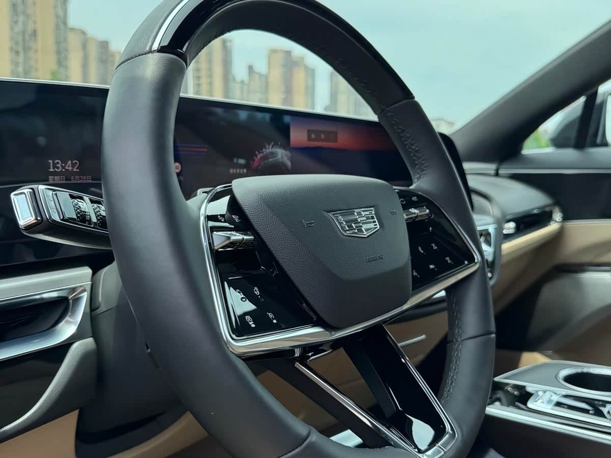 2022 Cadillac IQ Rui Ge Blue, 16,000 km, China export – photo 17