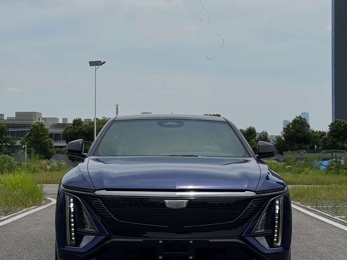 2022 Cadillac IQ Rui Ge Blue, 16,000 km, China export – photo 2