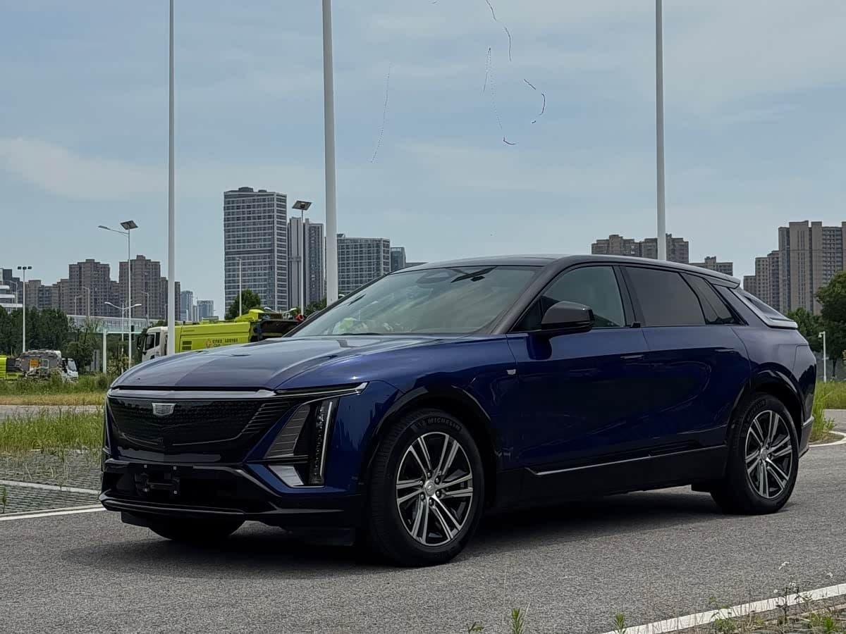 2022 Cadillac IQ Rui Ge Blue, 16,000 km, China export – photo 1