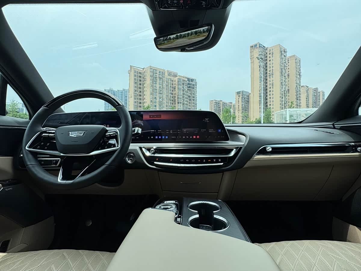2022 Cadillac IQ Rui Ge Blue, 16,000 km, China export – photo 8