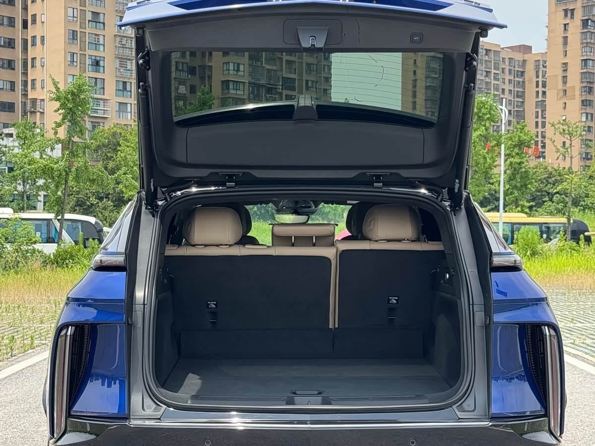2022 Cadillac IQ Rui Ge Blue, 16,000 km, China export – photo 15