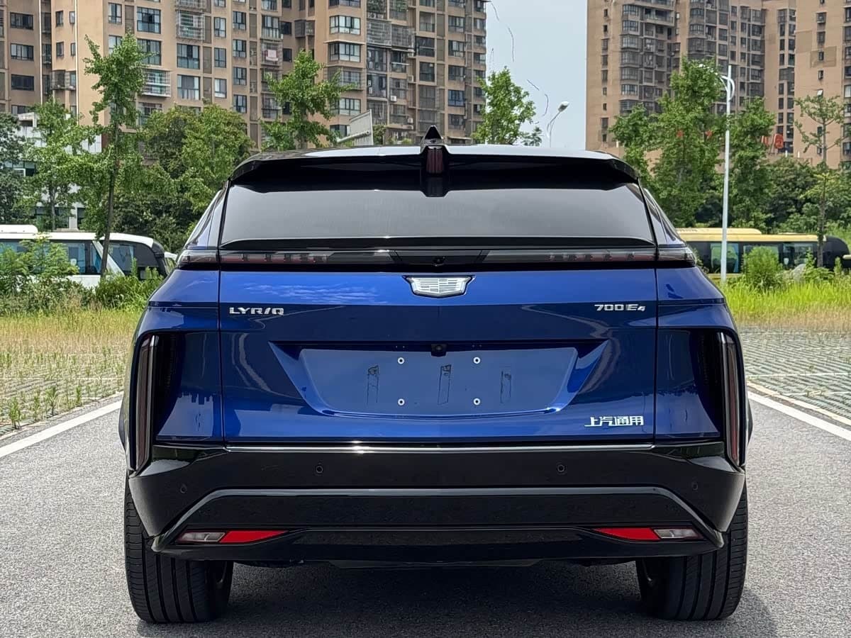 2022 Cadillac IQ Rui Ge Blue, 16,000 km, China export – photo 13