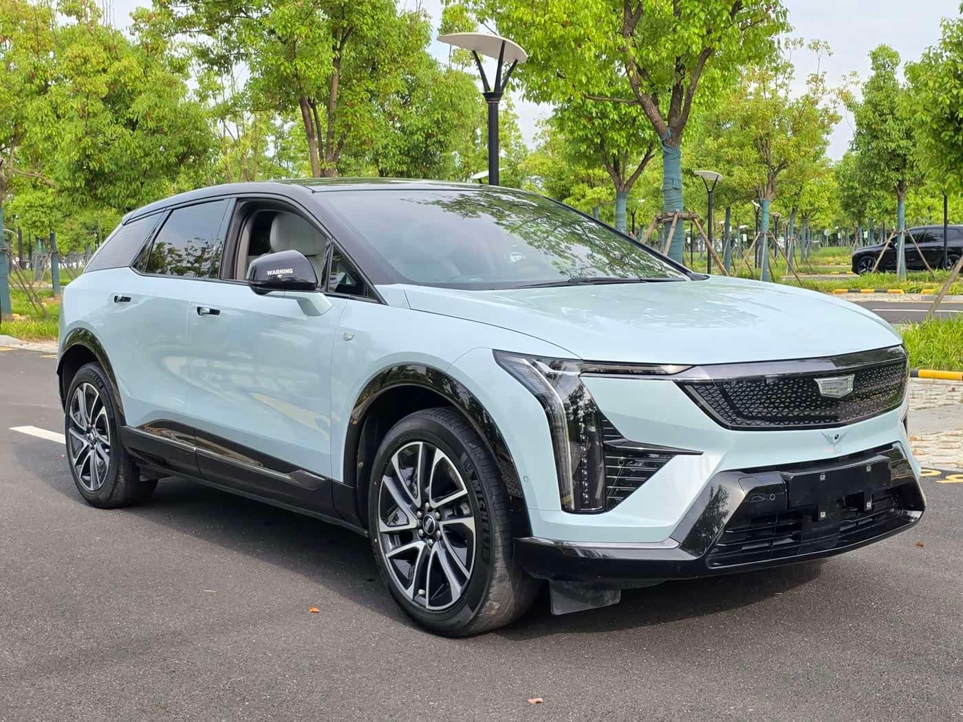 2024 Cadillac IQ Ao Ge Blue, 57,000 km, China export – photo 3