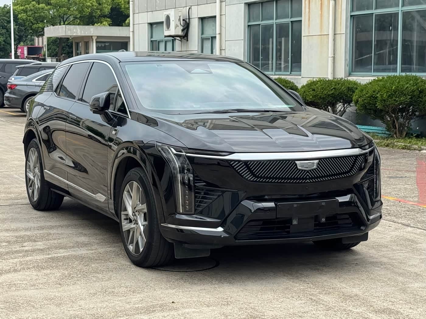 2024 Cadillac IQ Ao Ge Black, 30,000 km, China export – photo 3