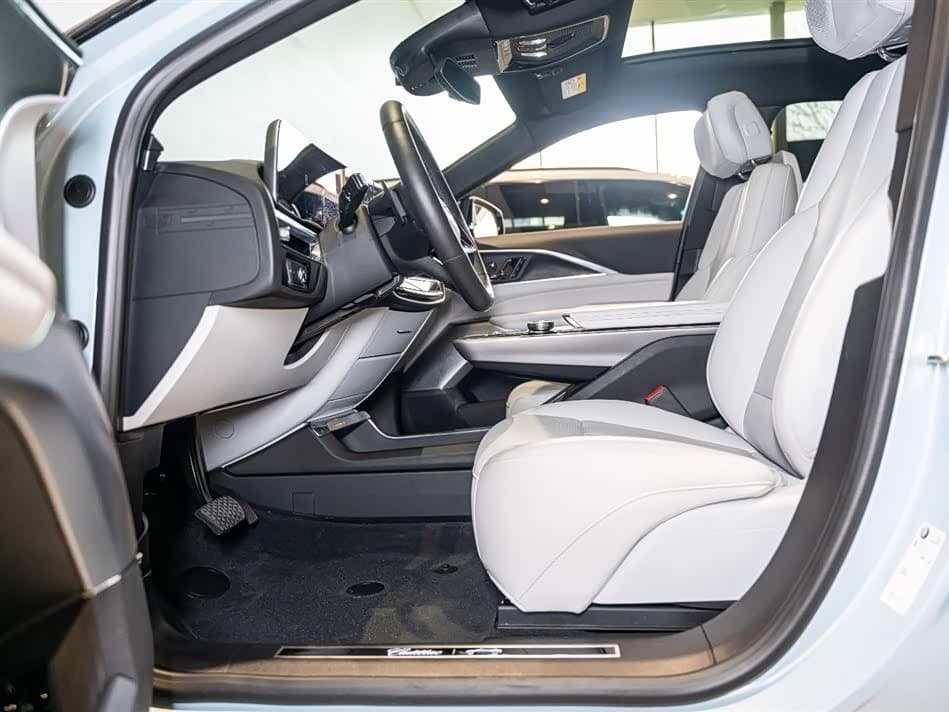 2023 Cadillac IQ Rui Ge Blue, 5,800 km, China export – photo 7