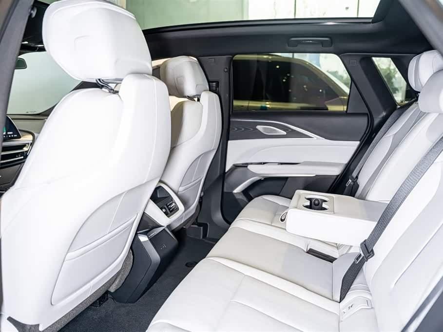 2023 Cadillac IQ Rui Ge Blue, 5,800 km, China export – photo 13