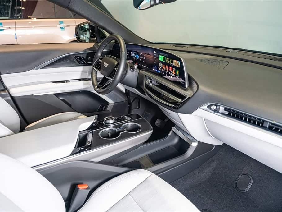 2023 Cadillac IQ Rui Ge Blue, 5,800 km, China export – photo 10