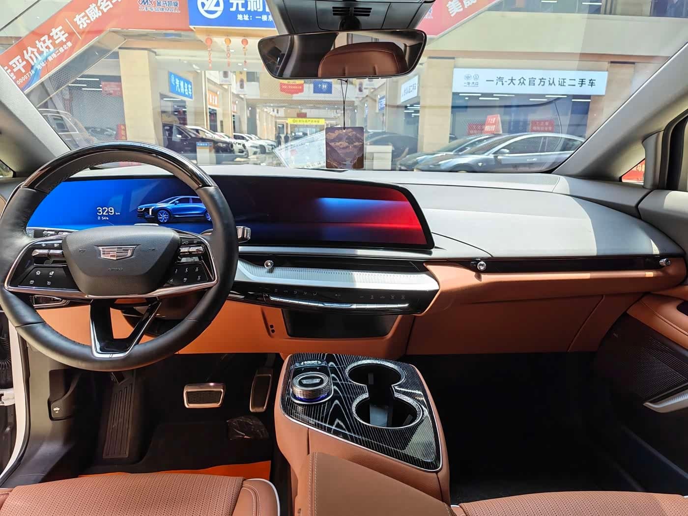 2024 Cadillac IQ Ao Ge White, 31,000 km, China export – photo 11