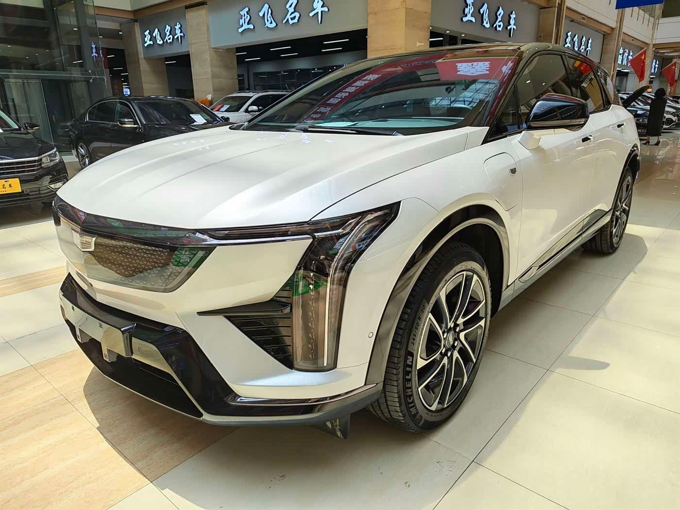 2024 Cadillac IQ Ao Ge White, 31,000 km, China export – photo 1