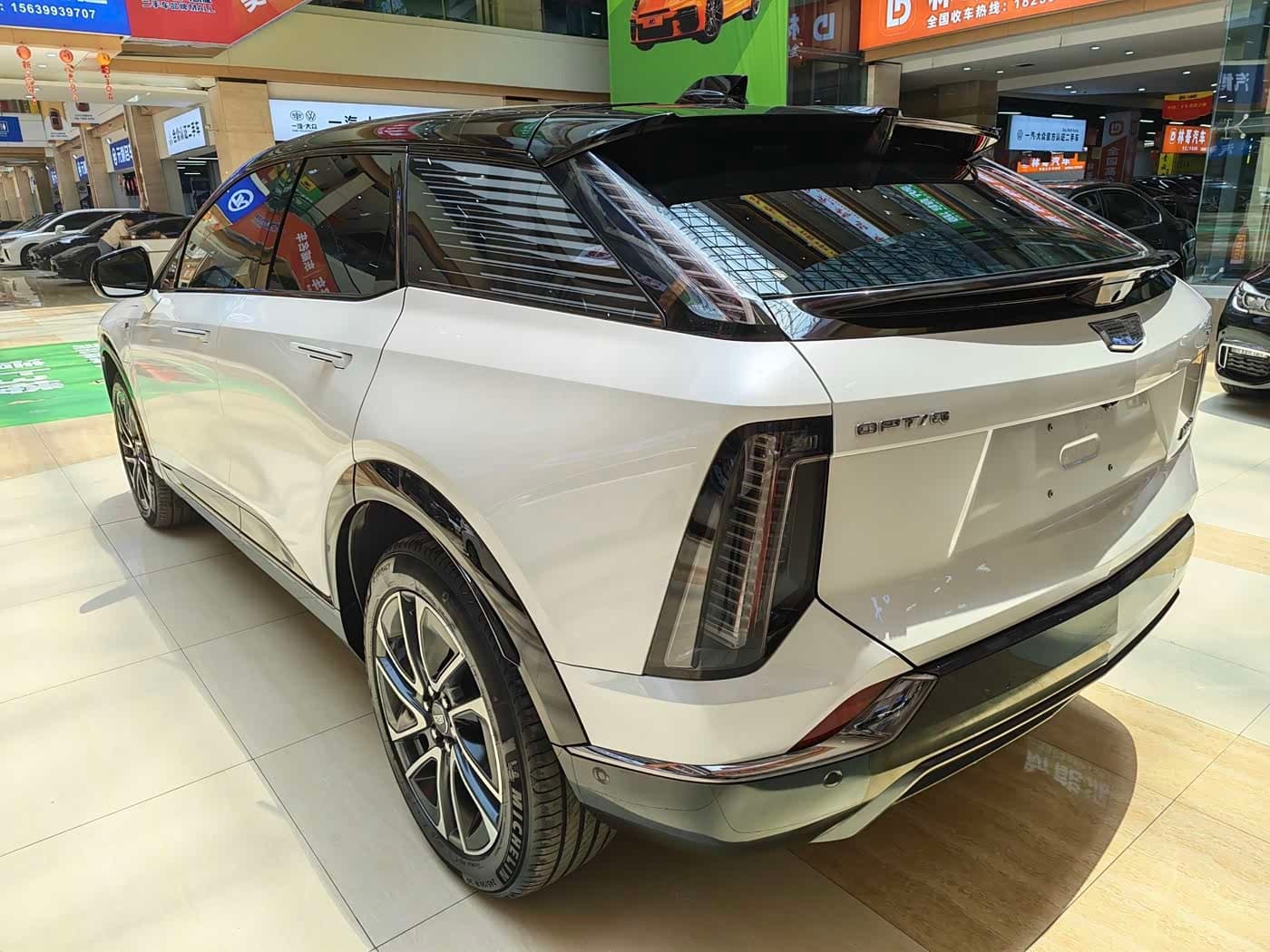 2024 Cadillac IQ Ao Ge White, 31,000 km, China export – photo 2