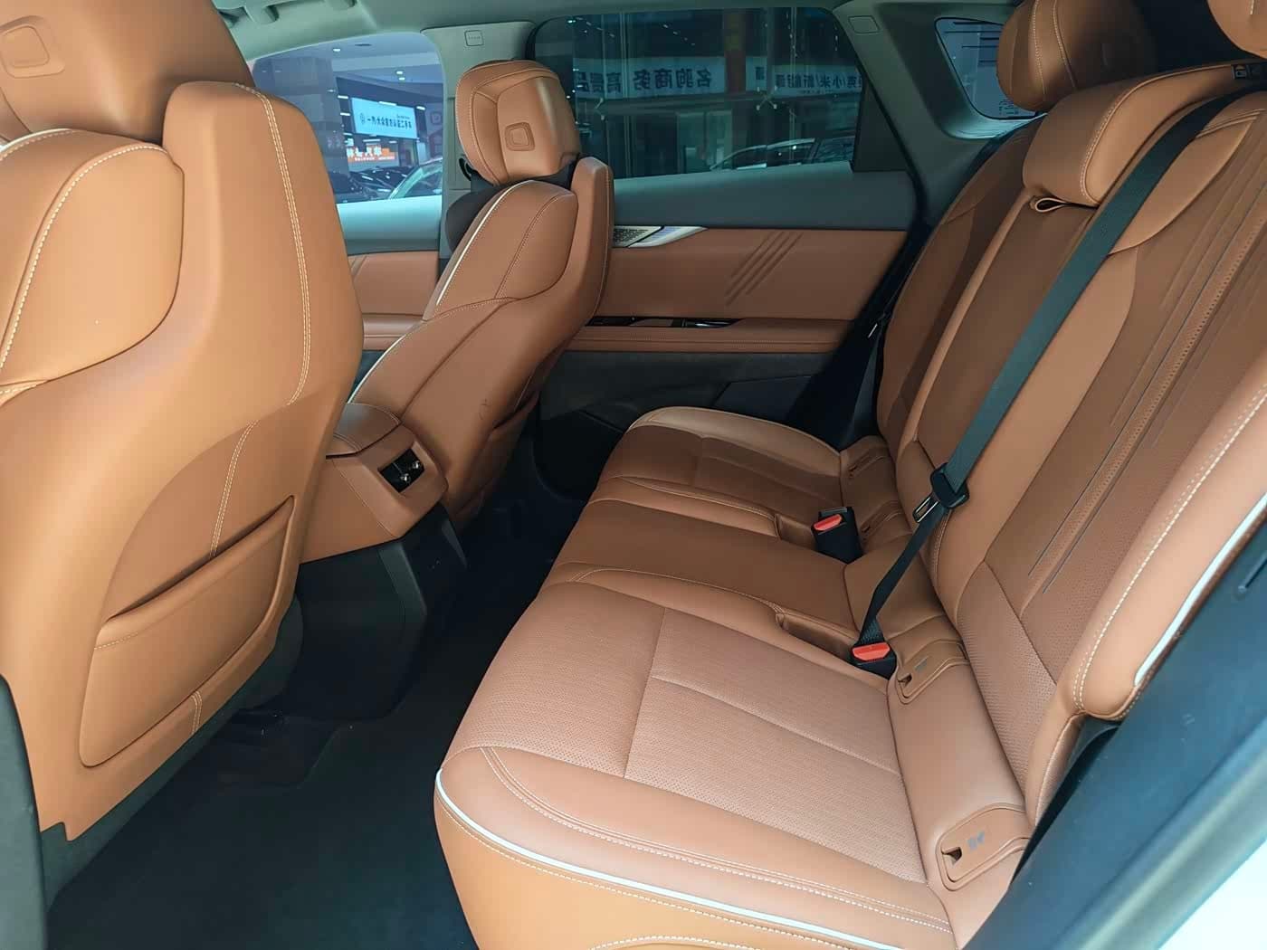 2024 Cadillac IQ Ao Ge White, 31,000 km, China export – photo 10