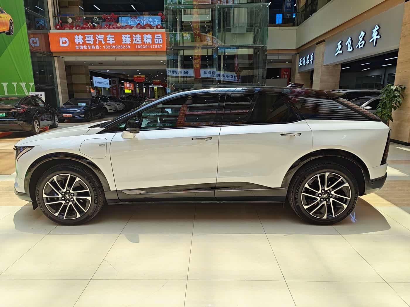 2024 Cadillac IQ Ao Ge White, 31,000 km, China export – photo 8