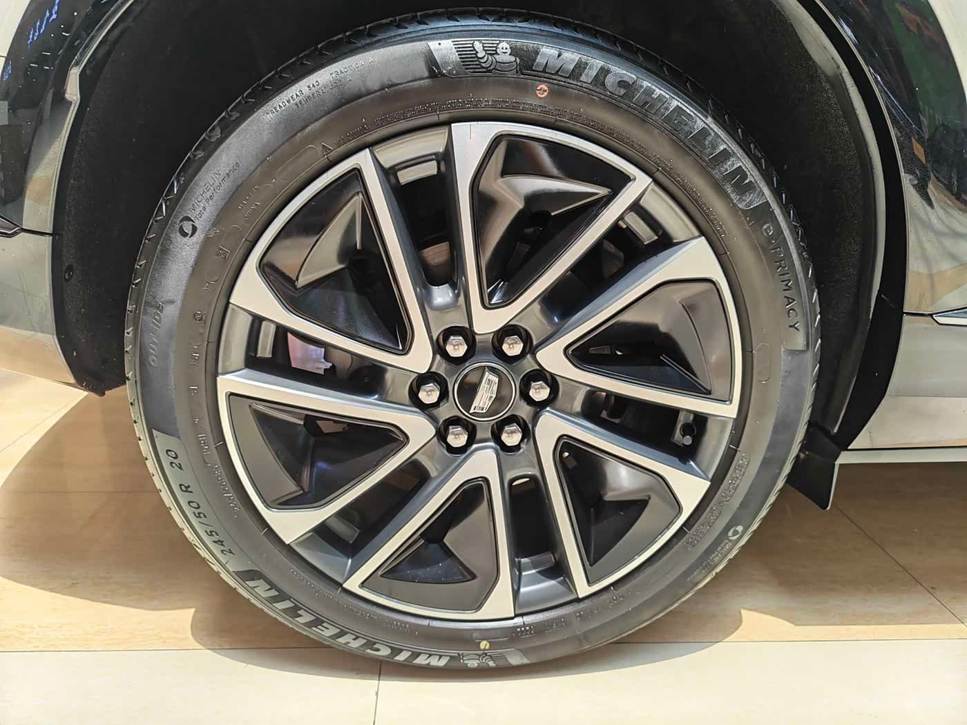 2024 Cadillac IQ Ao Ge White, 31,000 km, China export – photo 14