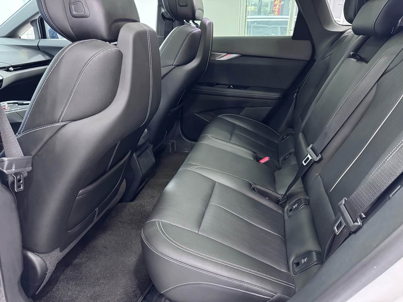 2024 Cadillac IQ Ao Ge White, 49,000 km, China export – photo 5