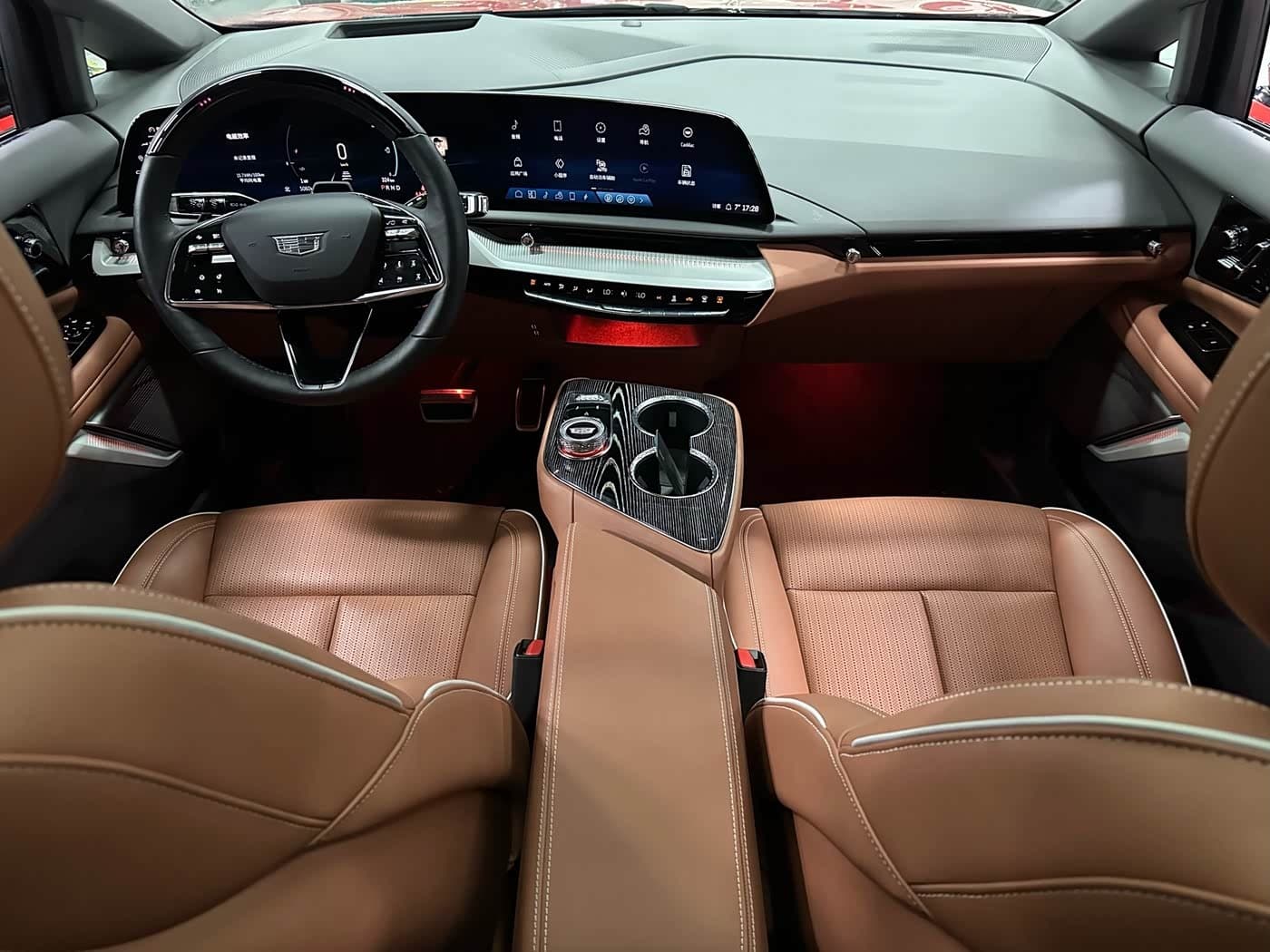 2024 Cadillac IQ Ao Ge Red, 5,000 km, China export – photo 7