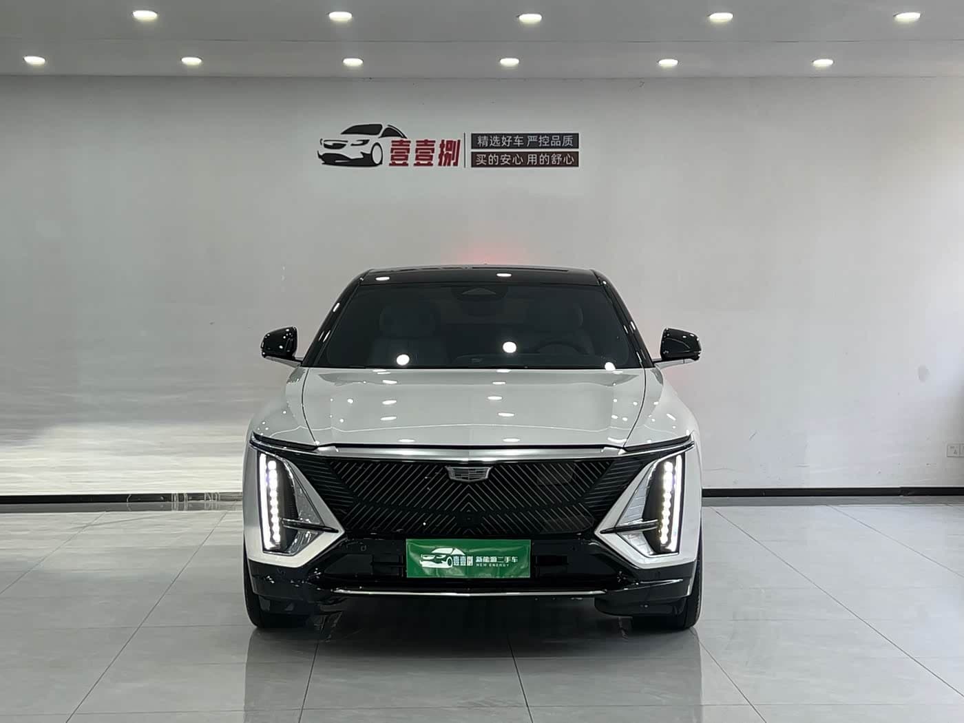 2022 Cadillac IQ Rui Ge White, 36,000 km, China export – photo 2