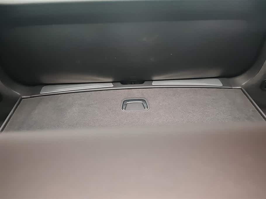 2024 Cadillac IQ Ao Ge Black, 31,000 km, China export – photo 4