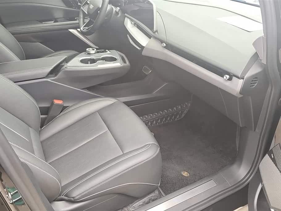 2024 Cadillac IQ Ao Ge Black, 31,000 km, China export – photo 8