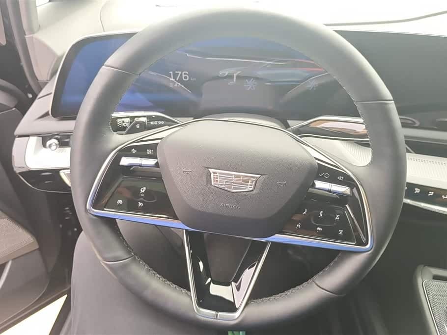 2024 Cadillac IQ Ao Ge Black, 31,000 km, China export – photo 15
