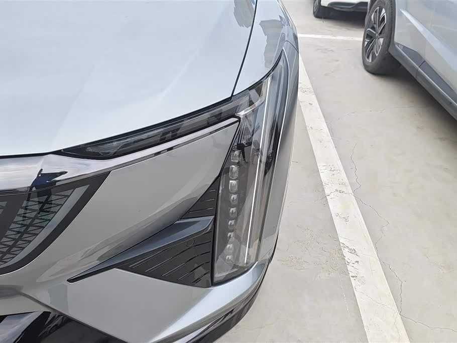 2024 Cadillac IQ Ao Ge رمادي فضي, 52,000 km, China export – photo 5