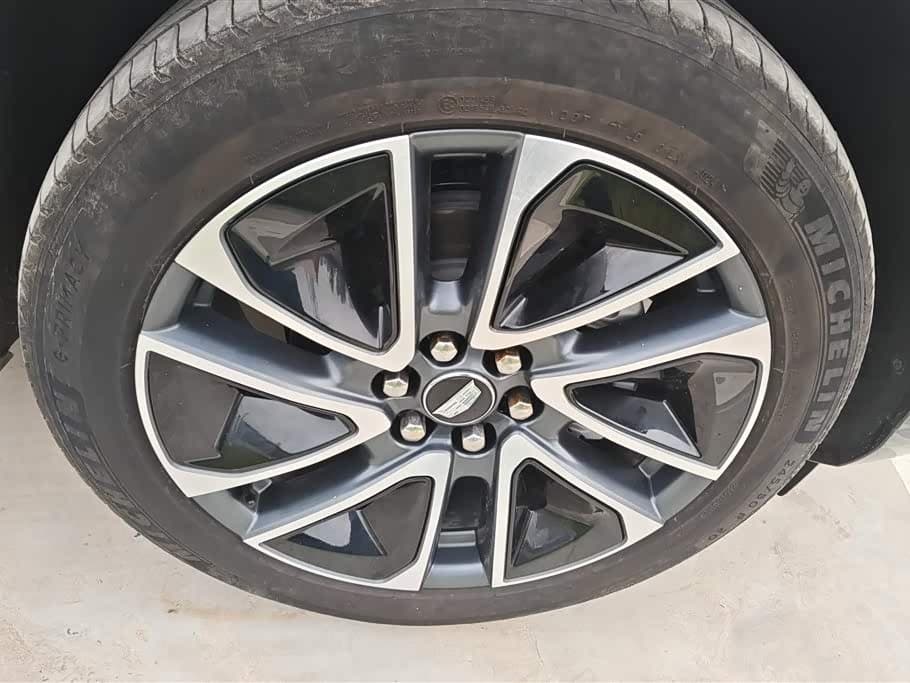2024 Cadillac IQ Ao Ge رمادي فضي, 52,000 km, China export – photo 6