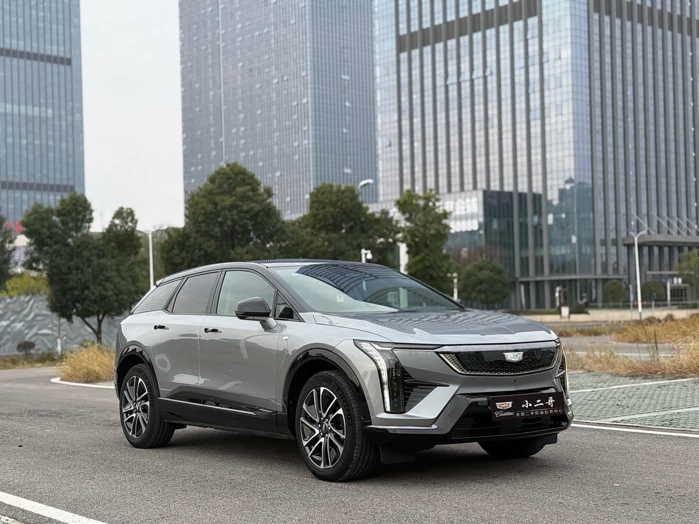 2024 Cadillac IQ Ao Ge رمادي فضي, 18,000 km, China export – photo 3