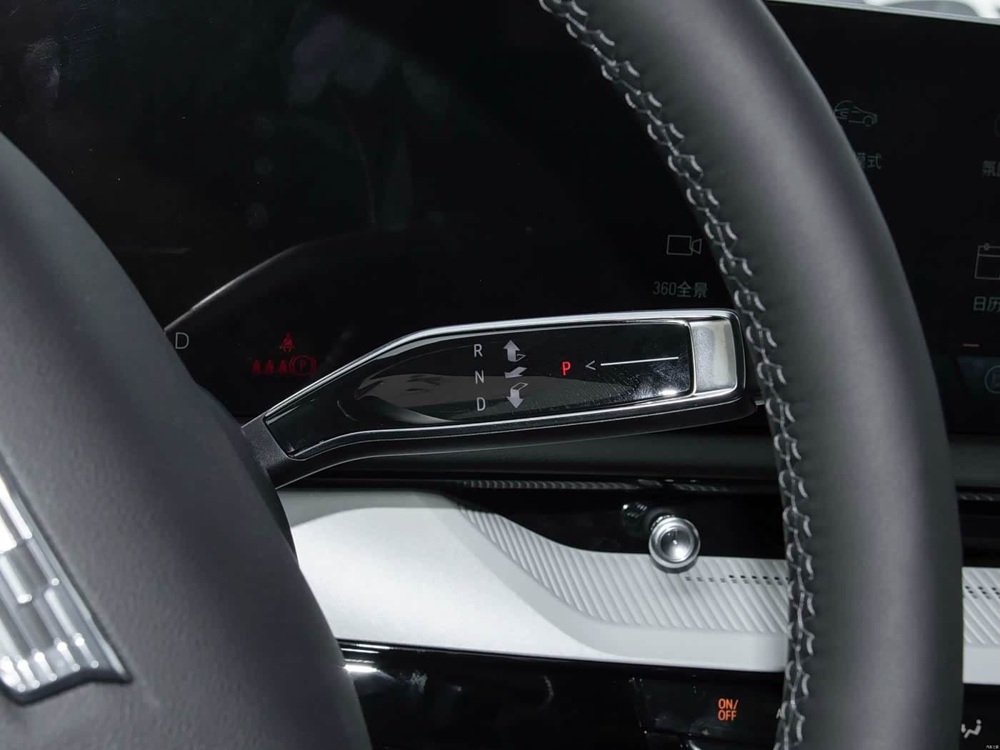 2024 Cadillac IQ Ao Ge رمادي فضي, 18,000 km, China export – photo 12
