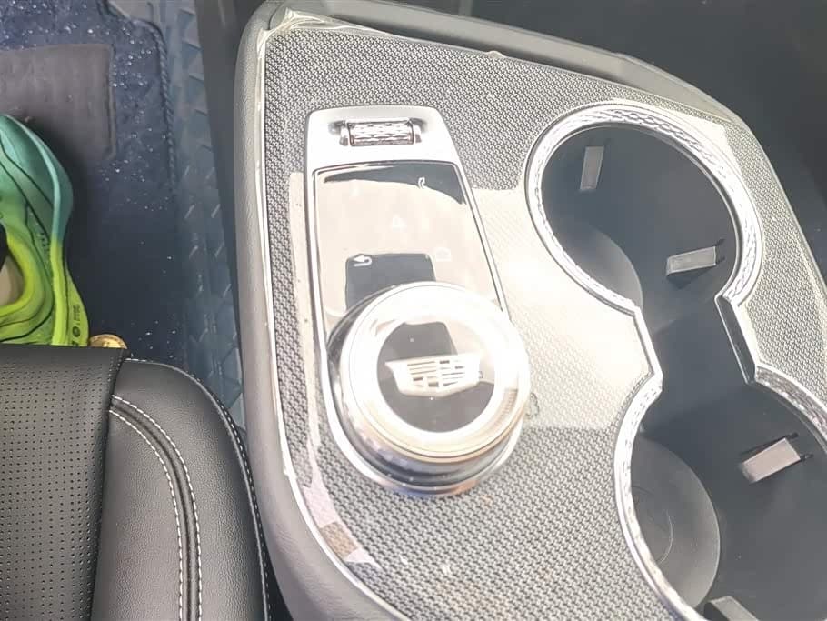 2024 Cadillac IQ Ao Ge رمادي فضي, 52,000 km, China export – photo 16