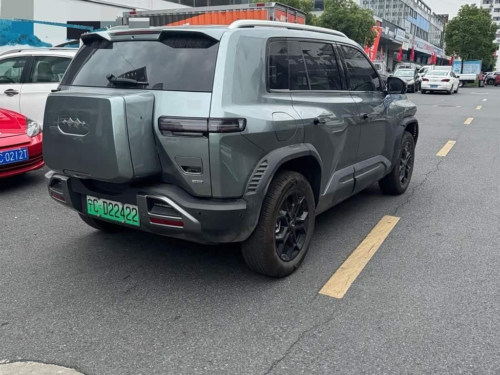 2025 Fang Cheng Bao Titanium 3 Silbergrau, 14,000 km, China export – photo 9