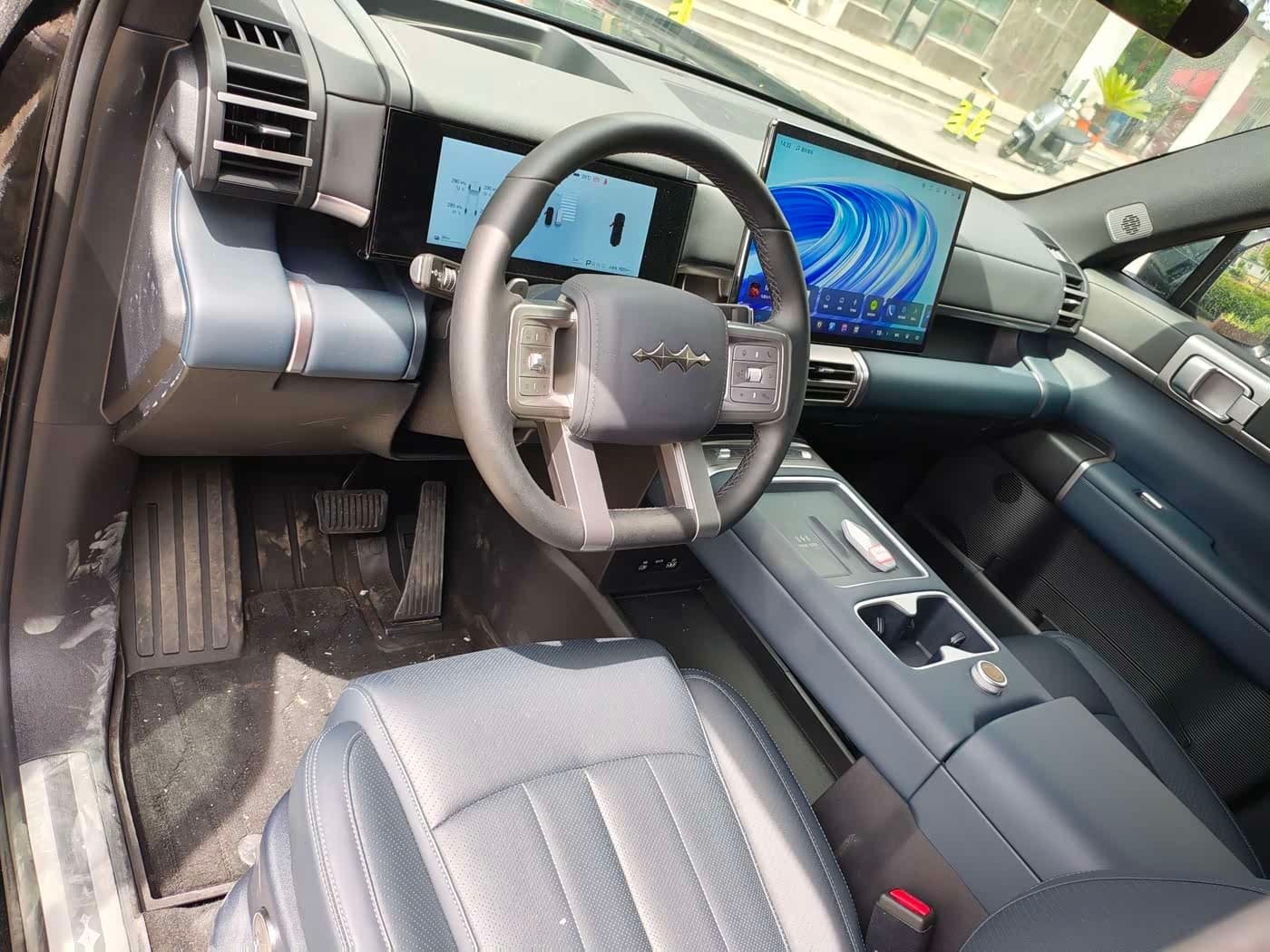 2025 Fang Cheng Bao Titanium 7 Black, 1,600 km, China export – photo 9