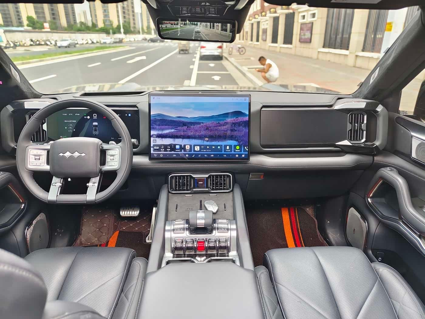 2024 Fang Cheng Bao Leopard 8 Black, 19,000 km, China export – photo 14
