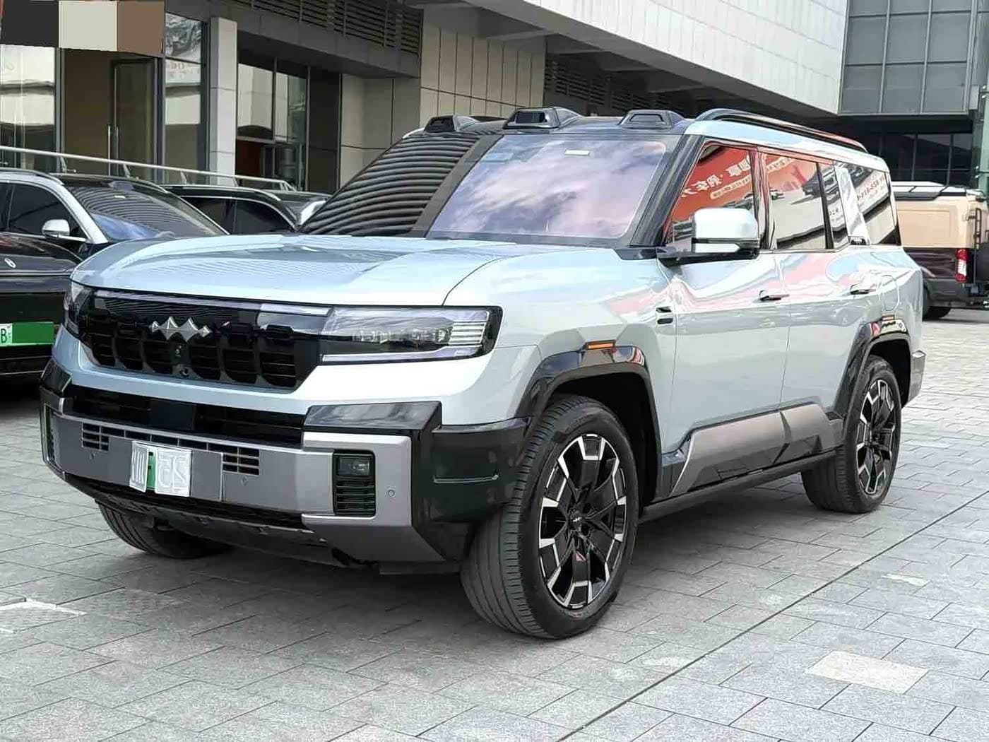 2024 Fang Cheng Bao Leopard 8 Blue, 18,000 km, China export – photo 1