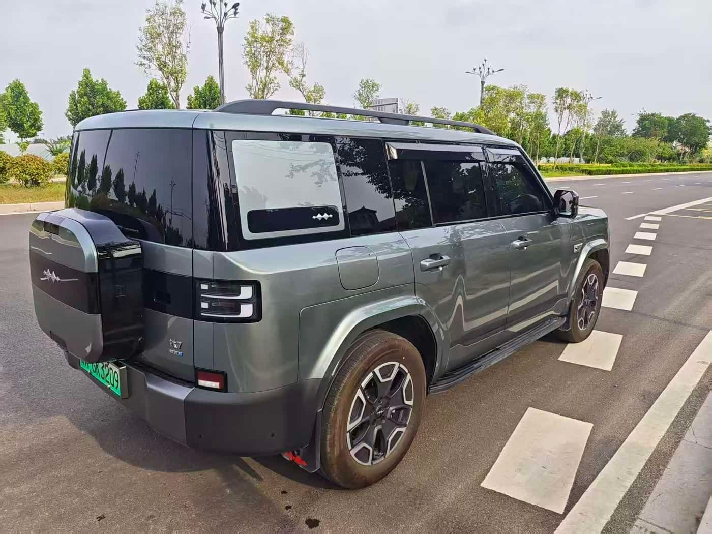 2025 Fang Cheng Bao Titanium 7 Green, 12,000 km, China export – photo 4