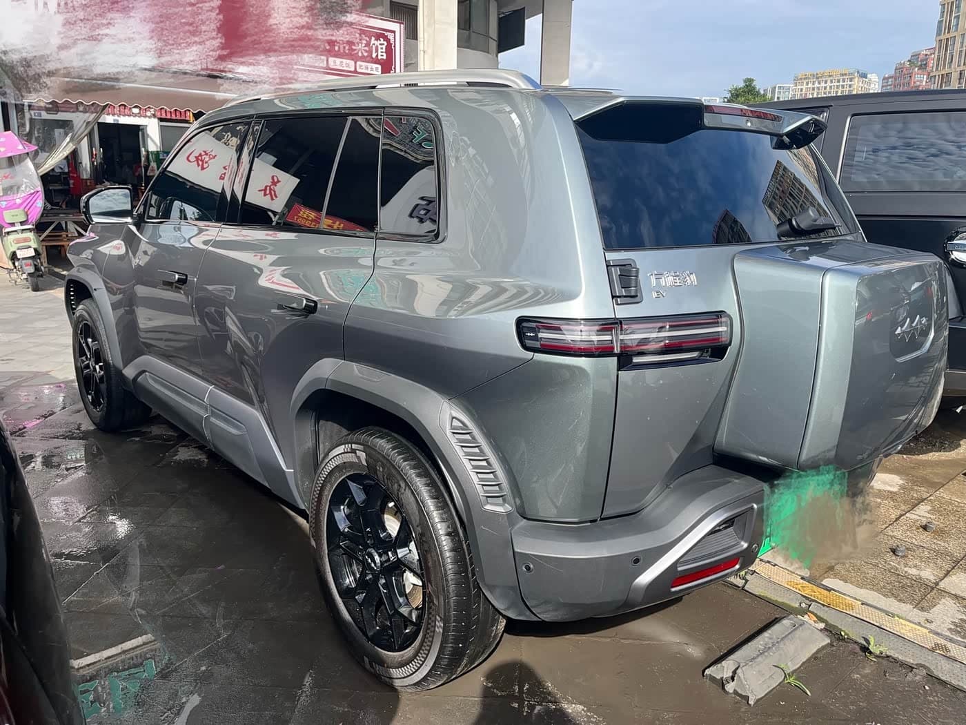 2025 Fang Cheng Bao Titanium 3 Silbergrau, 18,000 km, China export – photo 16