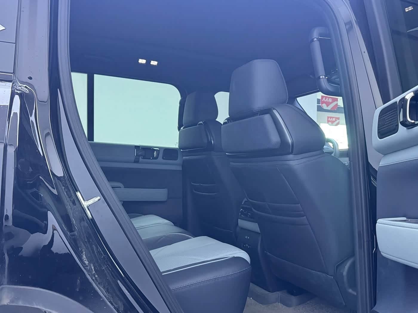 2025 Fang Cheng Bao Leopard 5 Black, 18,000 km, China export – photo 10