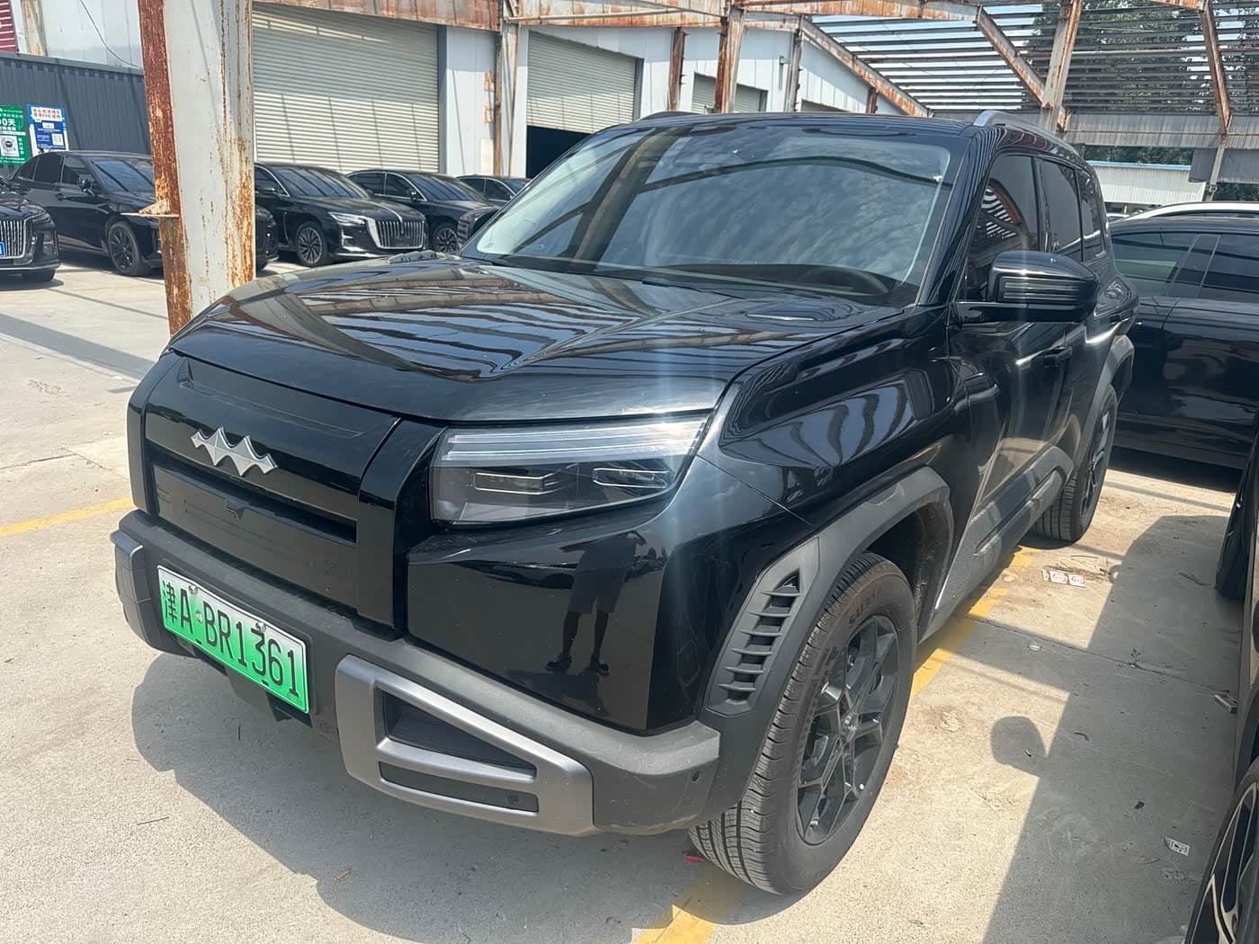 2025 Fang Cheng Bao Titanium 3 Black, 4,300 km, China export – photo 1