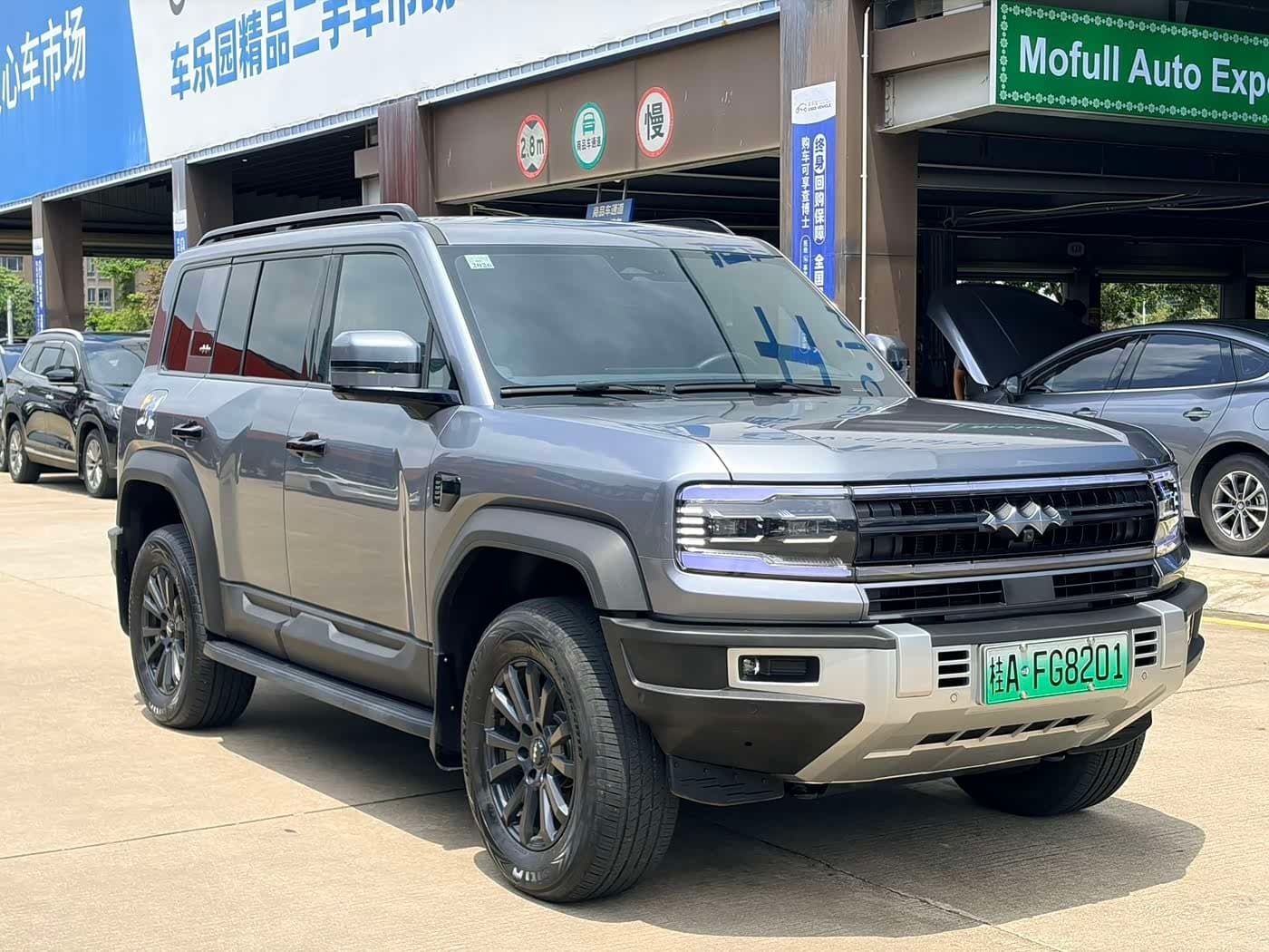 2023 Fang Cheng Bao Leopard 5 Silbergrau, 19,000 km, China export – photo 3