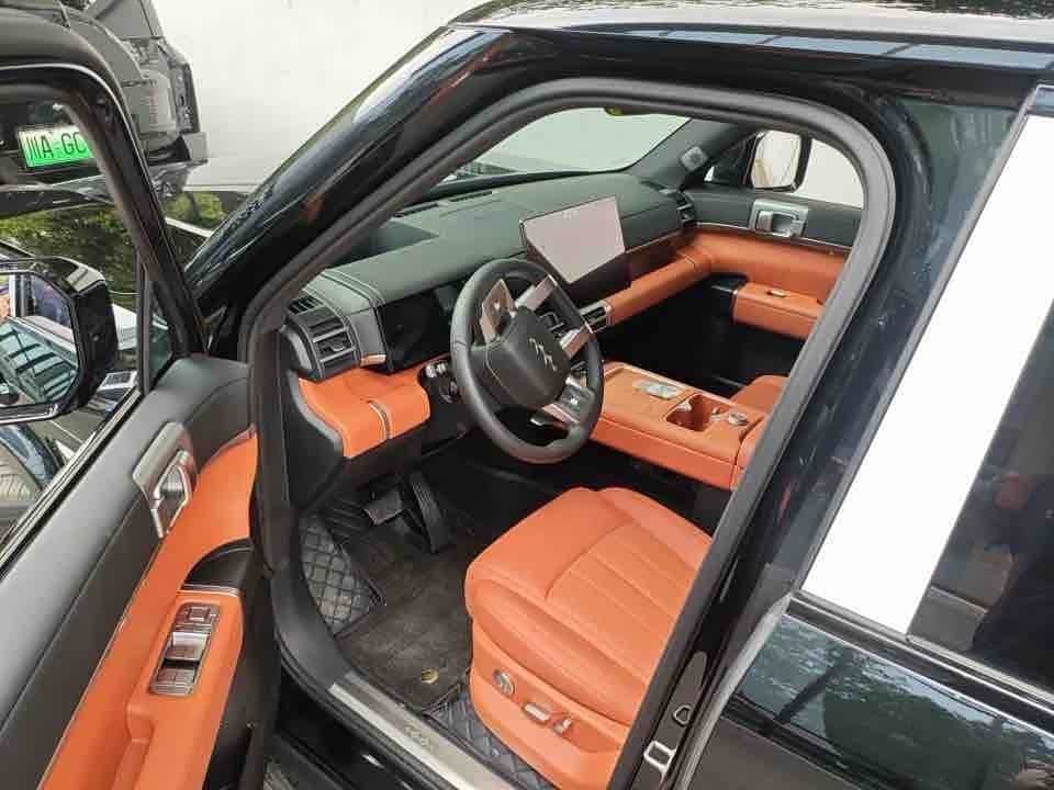 2025 Fang Cheng Bao Titanium 7 Black, 100 km, China export – photo 5