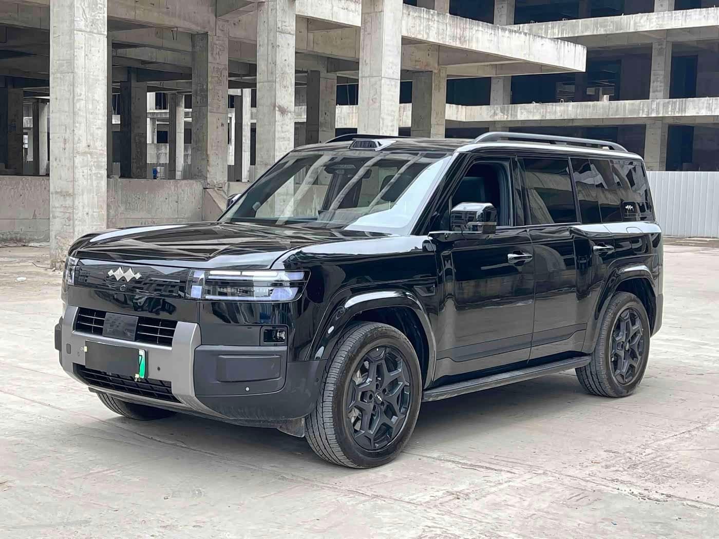 2025 Fang Cheng Bao Titanium 7 Black, 2,700 km, China export – photo 1