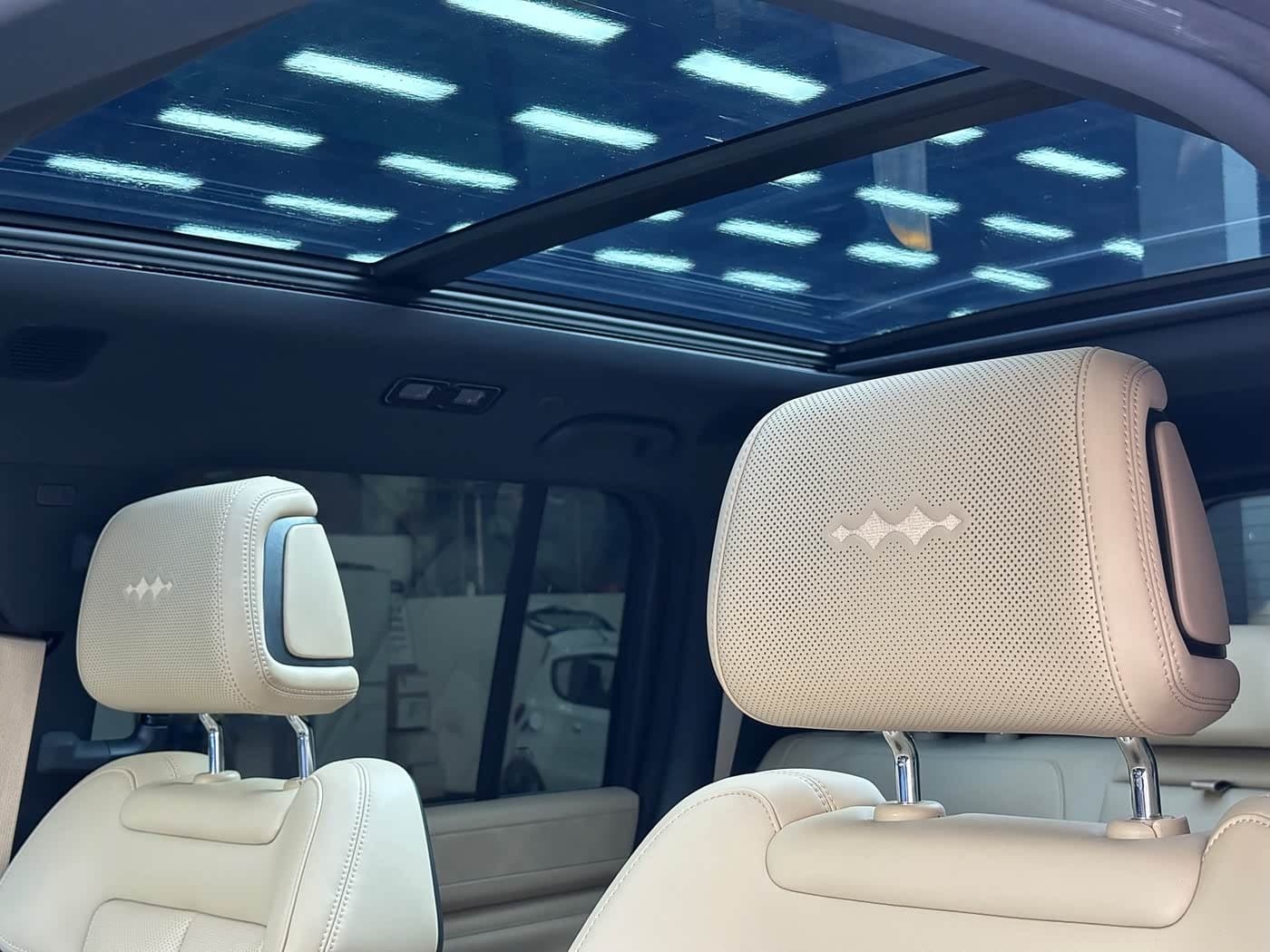 2023 Fang Cheng Bao Leopard 5 رمادي فضي, 20,000 km, China export – photo 9