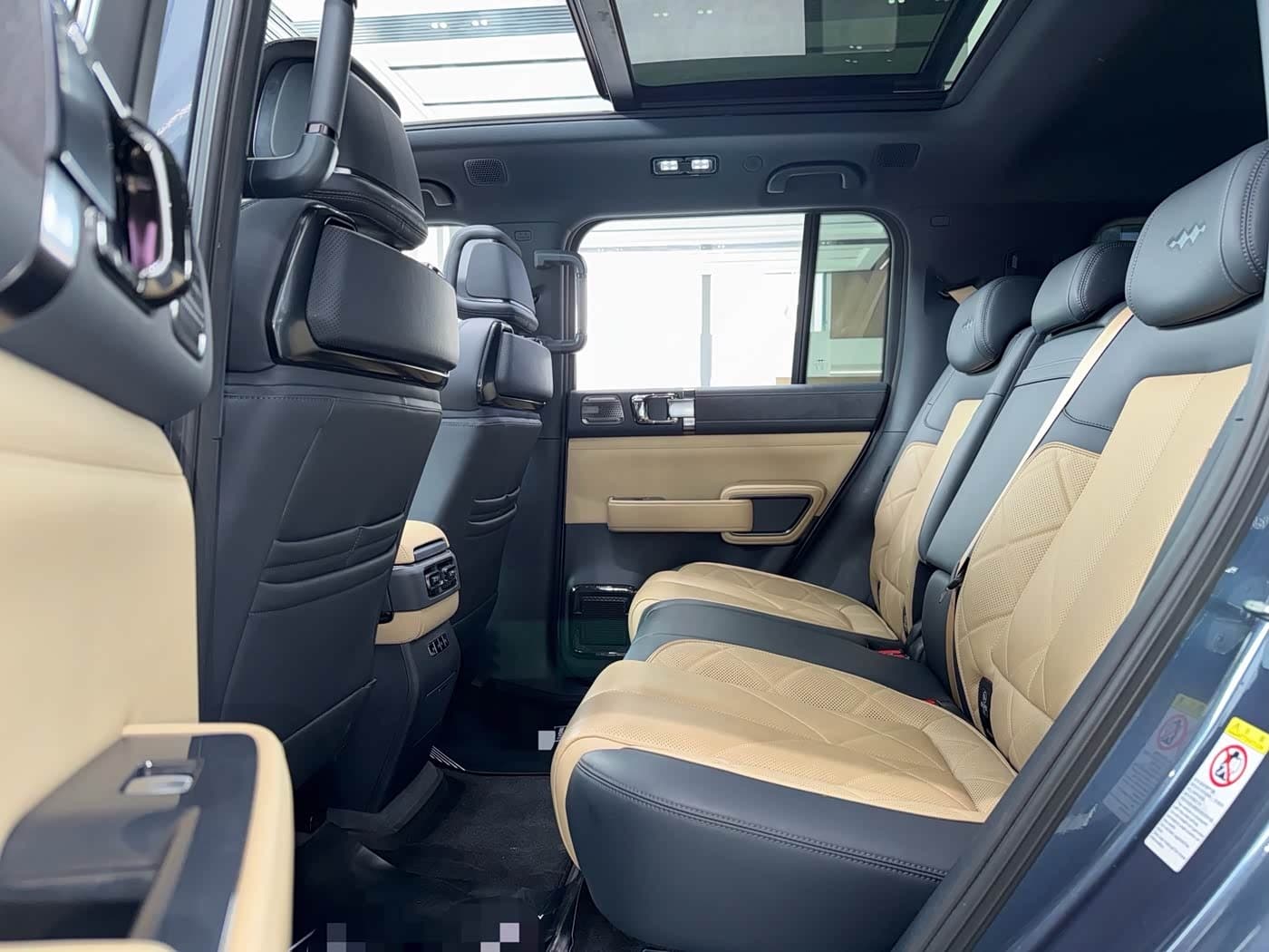 2023 Fang Cheng Bao Leopard 5 Blue, 30,000 km, China export – photo 5