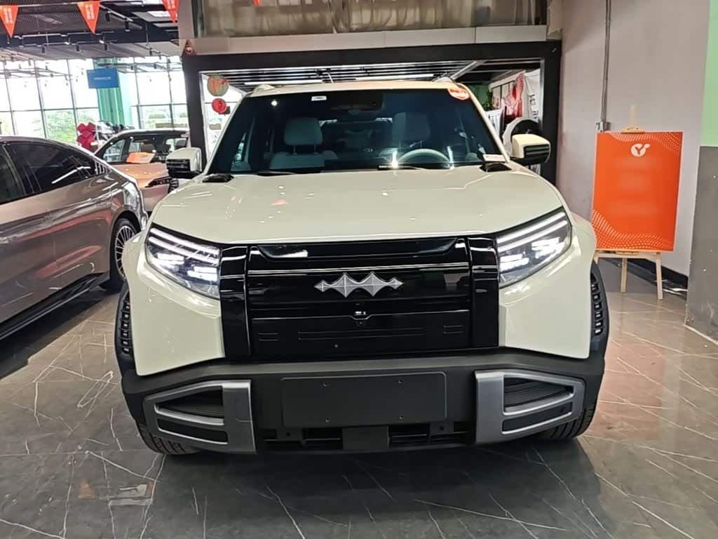 2025 Fang Cheng Bao Titanium 3 White, 11,000 km, China export – photo 3