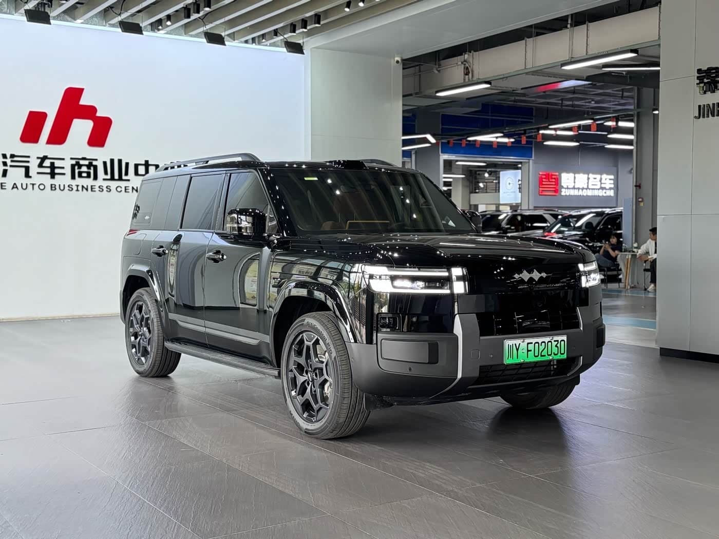 2025 Fang Cheng Bao Titanium 7 Black, 2,000 km, China export – photo 3