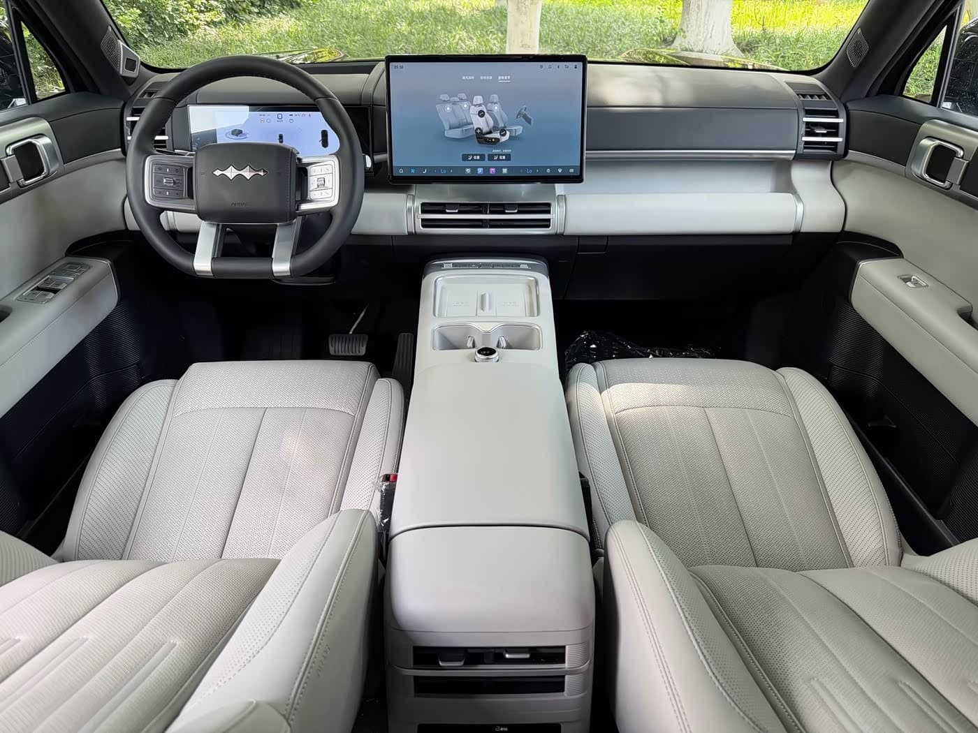 2025 Fang Cheng Bao Titanium 7 Black, 12,000 km, China export – photo 10