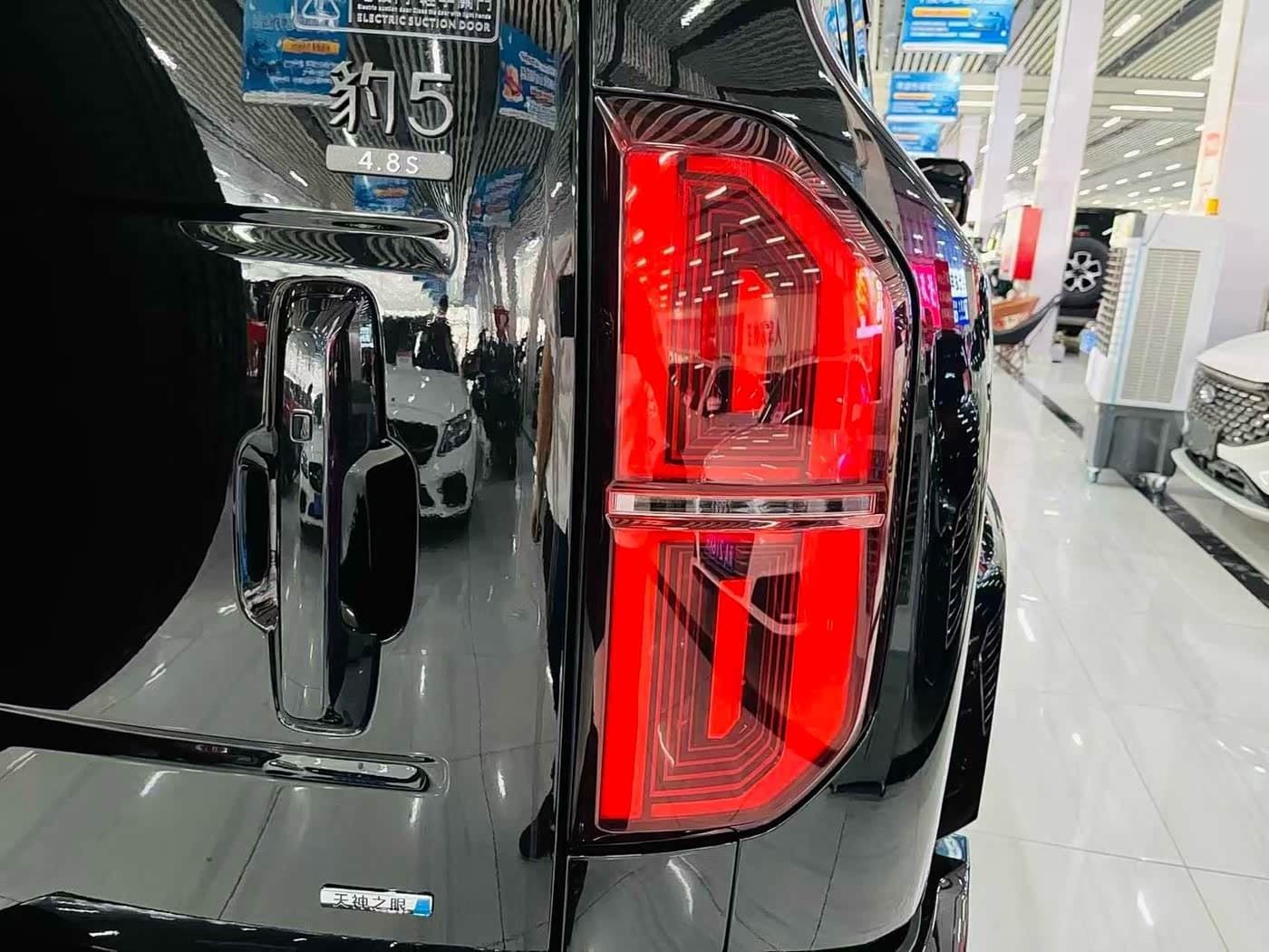 2025 Fang Cheng Bao Leopard 5 Black, 23,000 km, China export – photo 17