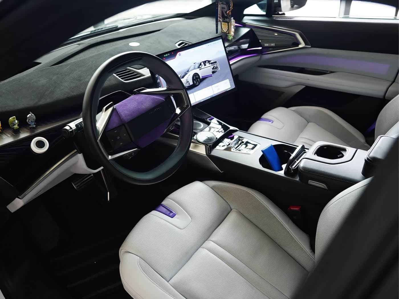 2022 Hiphi Z White, 70,000 km, China export – photo 7