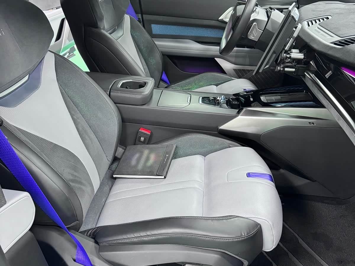 2022 Hiphi Z Black, 31,000 km, China export – photo 14