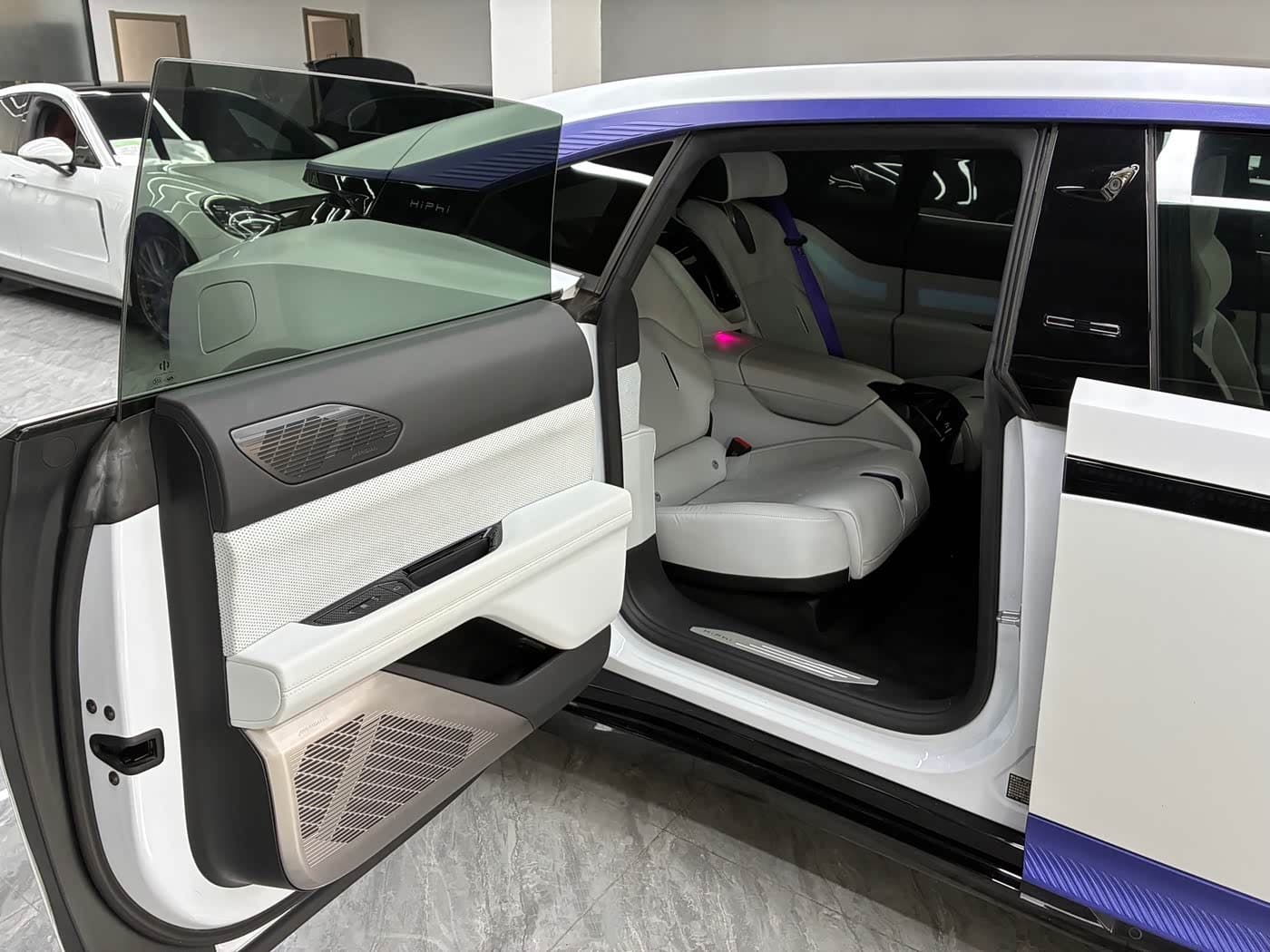 2022 Hiphi Z White, 58,000 km, China export – photo 15