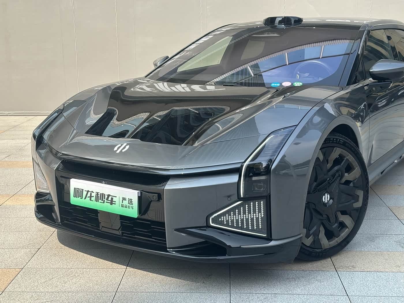 2022 Hiphi Z Silbergrau, 18,600 km, China export – photo 2