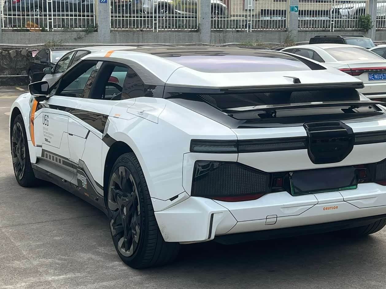 2022 Hiphi Z White, 41,000 km, China export – photo 7